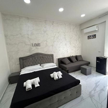 דירות נאפולי Terrazza Luxury Valentino מראה חיצוני תמונה