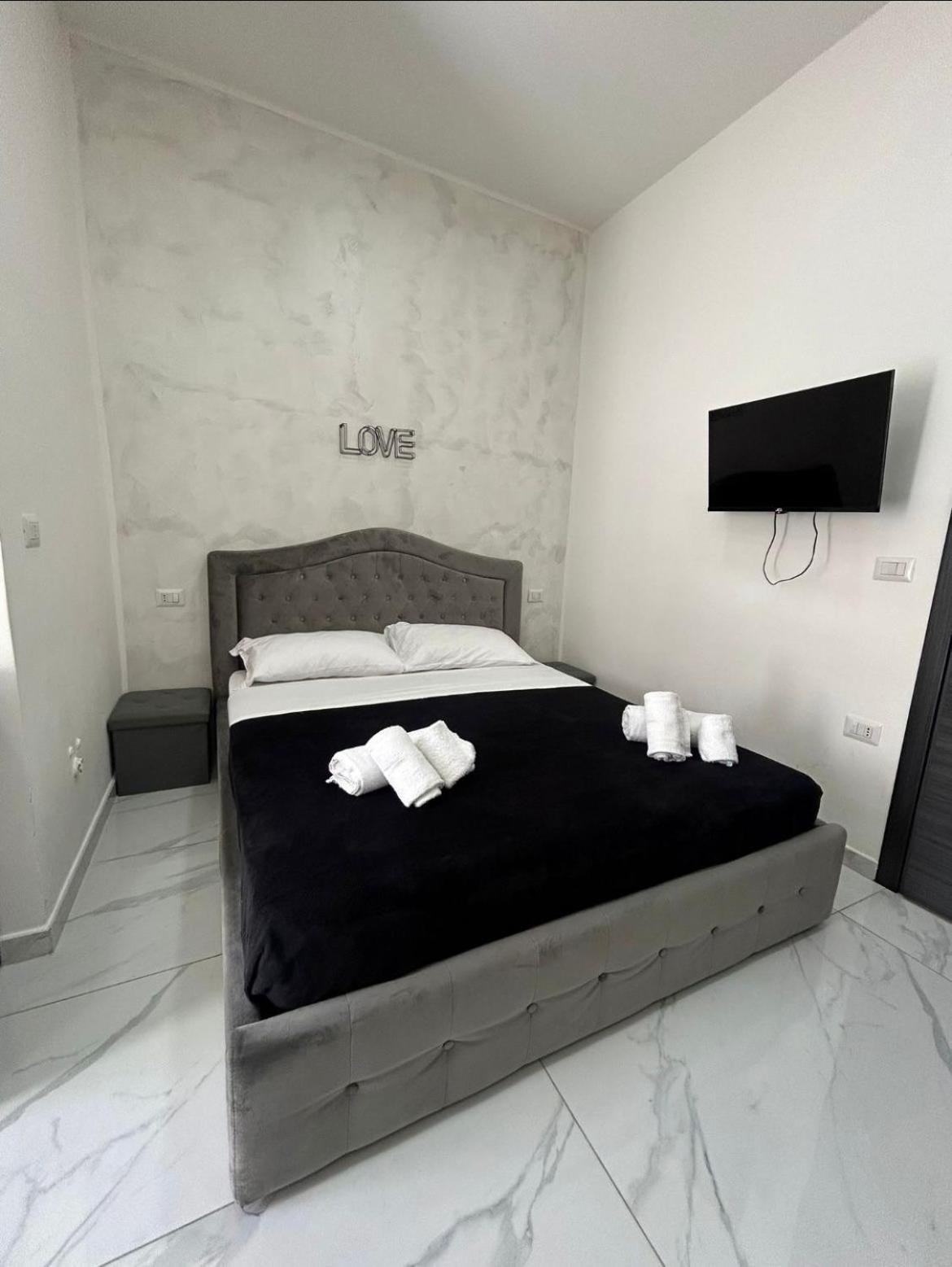 דירות נאפולי Terrazza Luxury Valentino מראה חיצוני תמונה